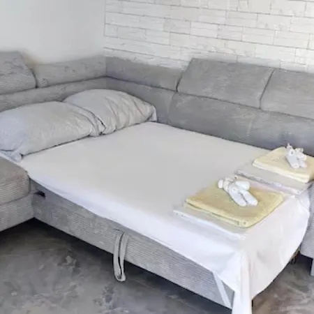 Getaway In Harmony - One Bedroom With Terrace 公寓 比比涅