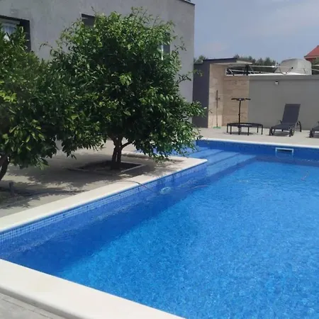 Getaway In Harmony - One Bedroom With Terrace *